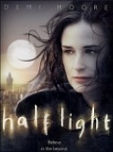 Cover zu Half Light - Gefangen zwischen Licht und Schatten (Half Light)